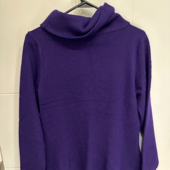 Ralph Lauren Purple Turtleneck Cashmere Sweater - Picture 1 of 3